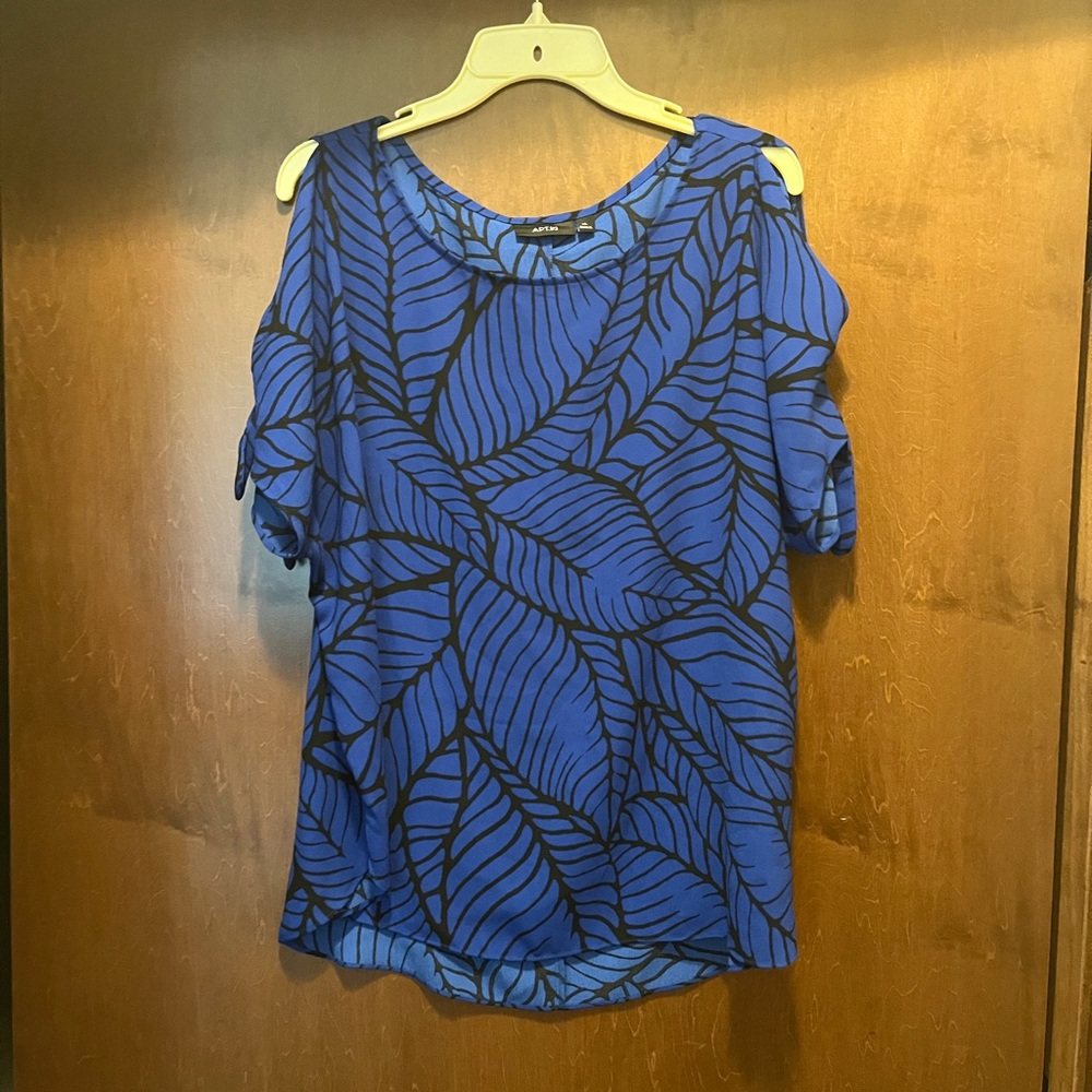 Apt 9 Cold Shoulder Blouse